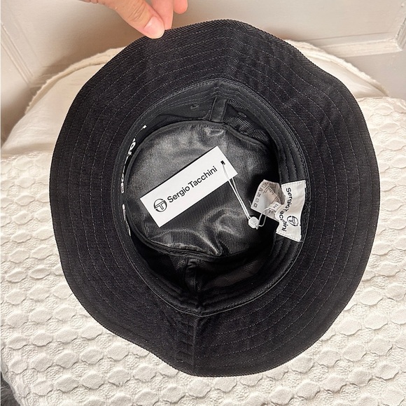 Sergio Tacchini Bucket Hat Embroidered ST Logo Black Corduroy Retro Festival NWT - Picture 7 of 12